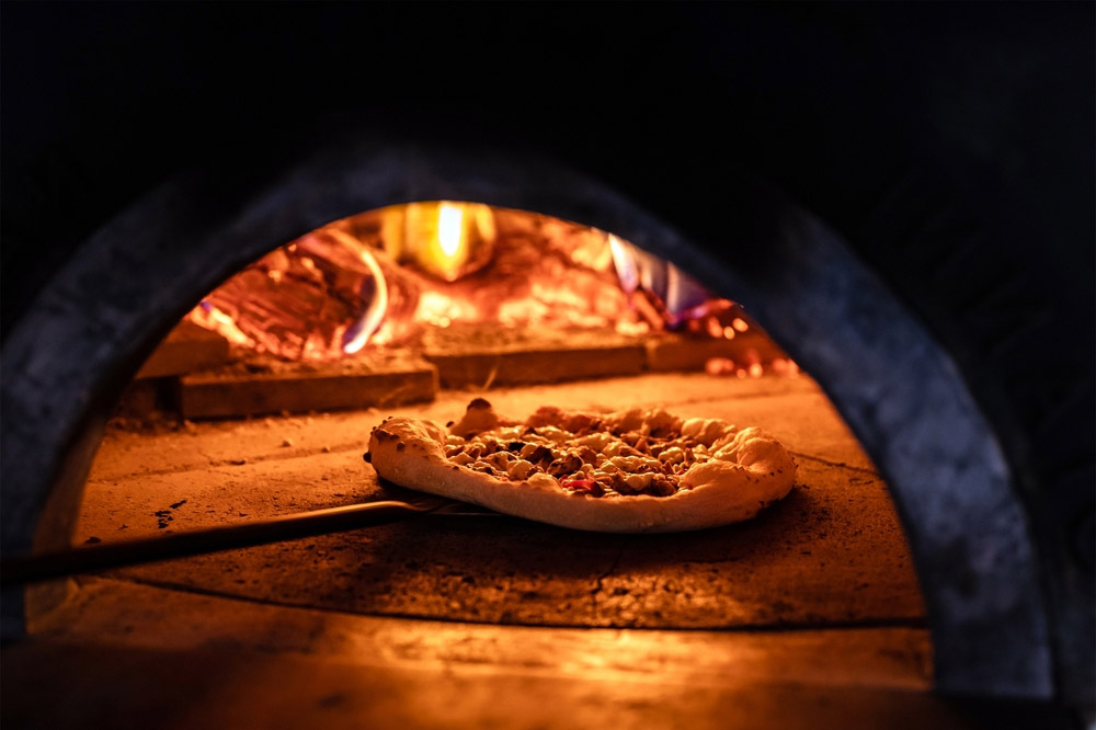 Guide to pizza restaurant POS systems | Flipdish